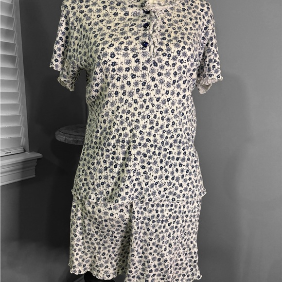 Loungewear Set - Picture 6 of 6